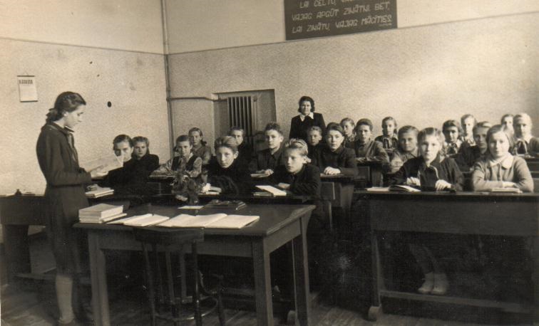 001skola