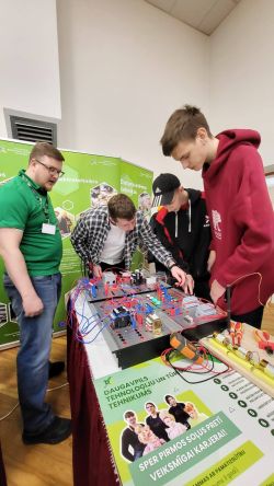 653702393 122263423544499419 7735305428393213806 n