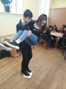 11v